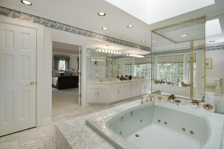 Atlanta bathtub refinishing advantages