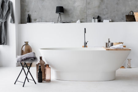 Porcelain bathtub refinishing